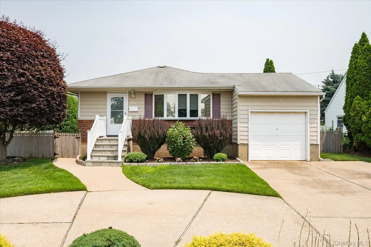 3191 N Jerusalem Road, Levittown, NY 11756 - #1