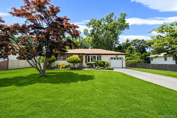 190 Bay Avenue, Patchogue, NY 11772