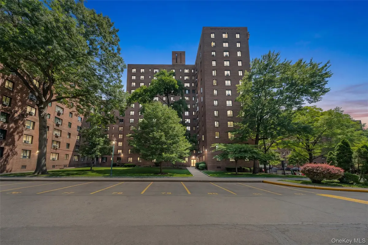 1605 Metropolitan Avenue #4H, Bronx, NY 10462 - #1