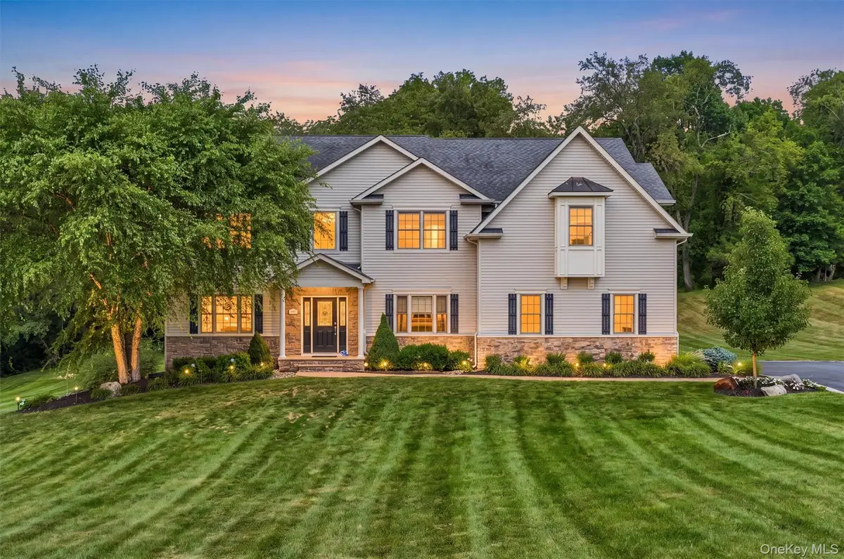 16 Canterbury Lane, Warwick, NY 10990 - #1