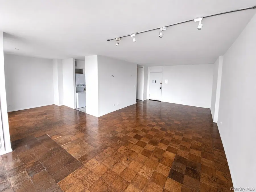 27010 Grand Central Parkway #17A, Queens, NY 11005 - #3