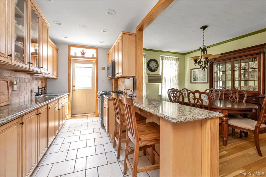 71-27 68th Street, Glendale, NY 11385 - #3