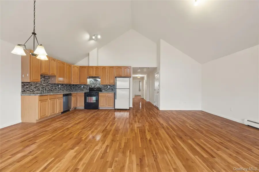 10 Pennyfield Avenue #5C, Bronx, NY 10465 - #3