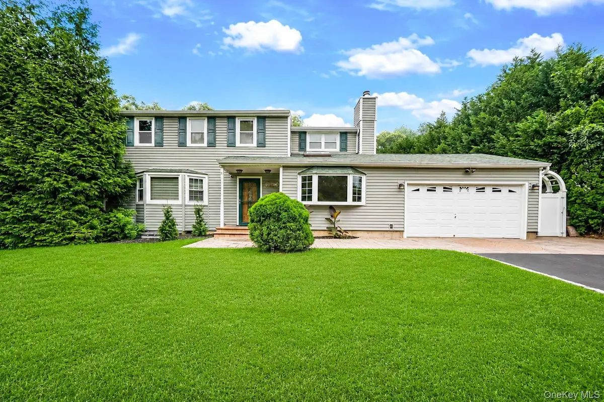 35 Scout Trail, Ridge, NY 11961 - #1