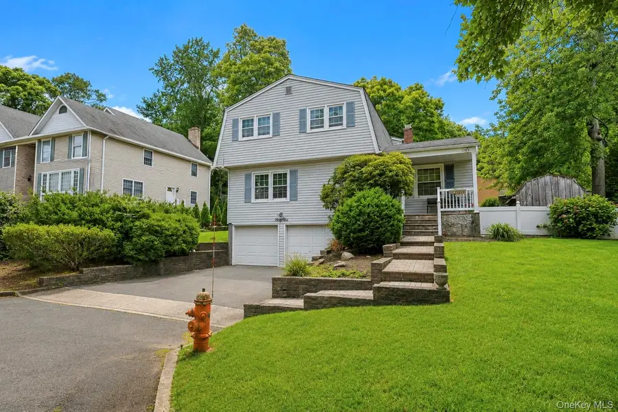 35 Sanford Street, Huntington Station, NY 11746 - #3