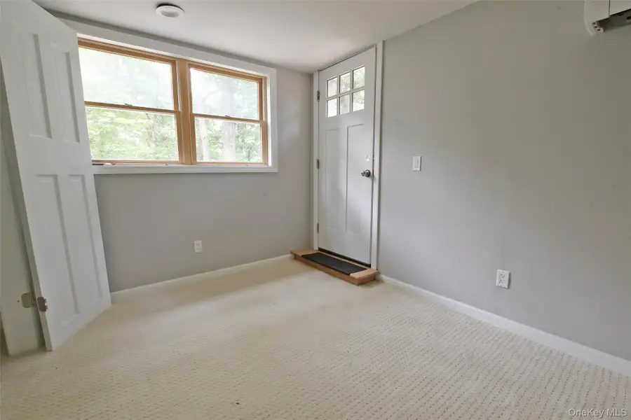 6 Southold Road, Sound Beach, NY 11789 - #2