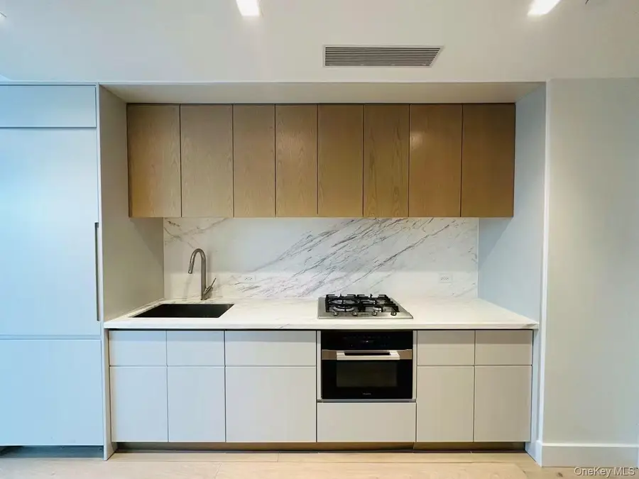 208 Delancey Street #10E, Manhattan, NY 10002 - #2