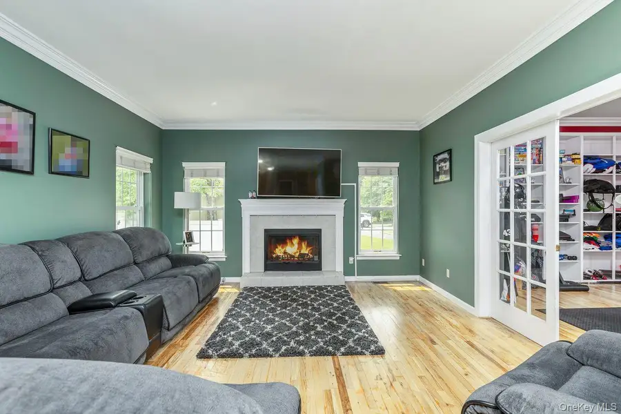 141 Radio Avenue, Miller Place, NY 11764 - #3