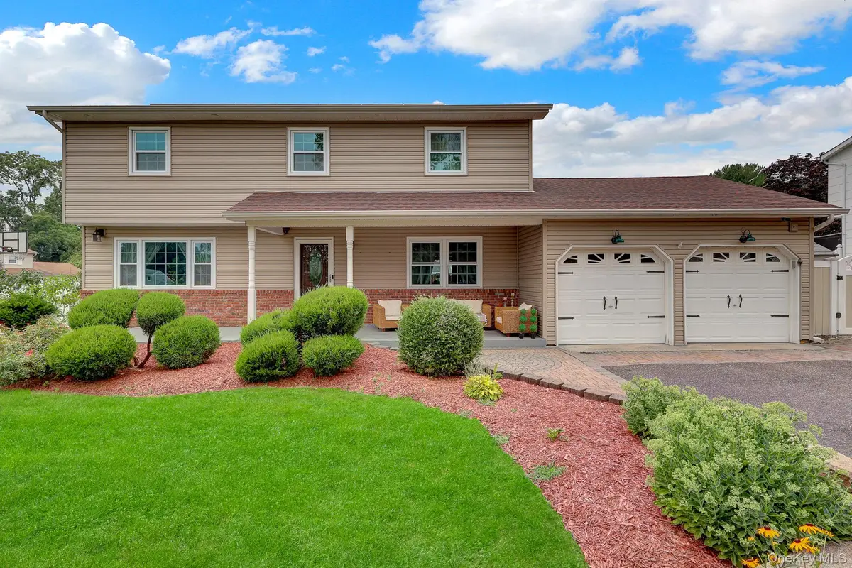 2 Fairhaven Drive, Wheatley Heights, NY 11798 - #1