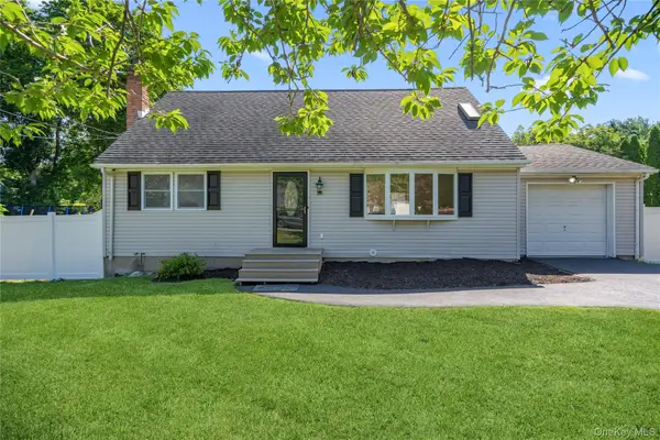 325 Harrison Avenue, Miller Place, NY 11764