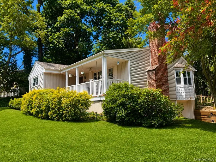 38 Hill Drive, Glen Head, NY 11545 - #2