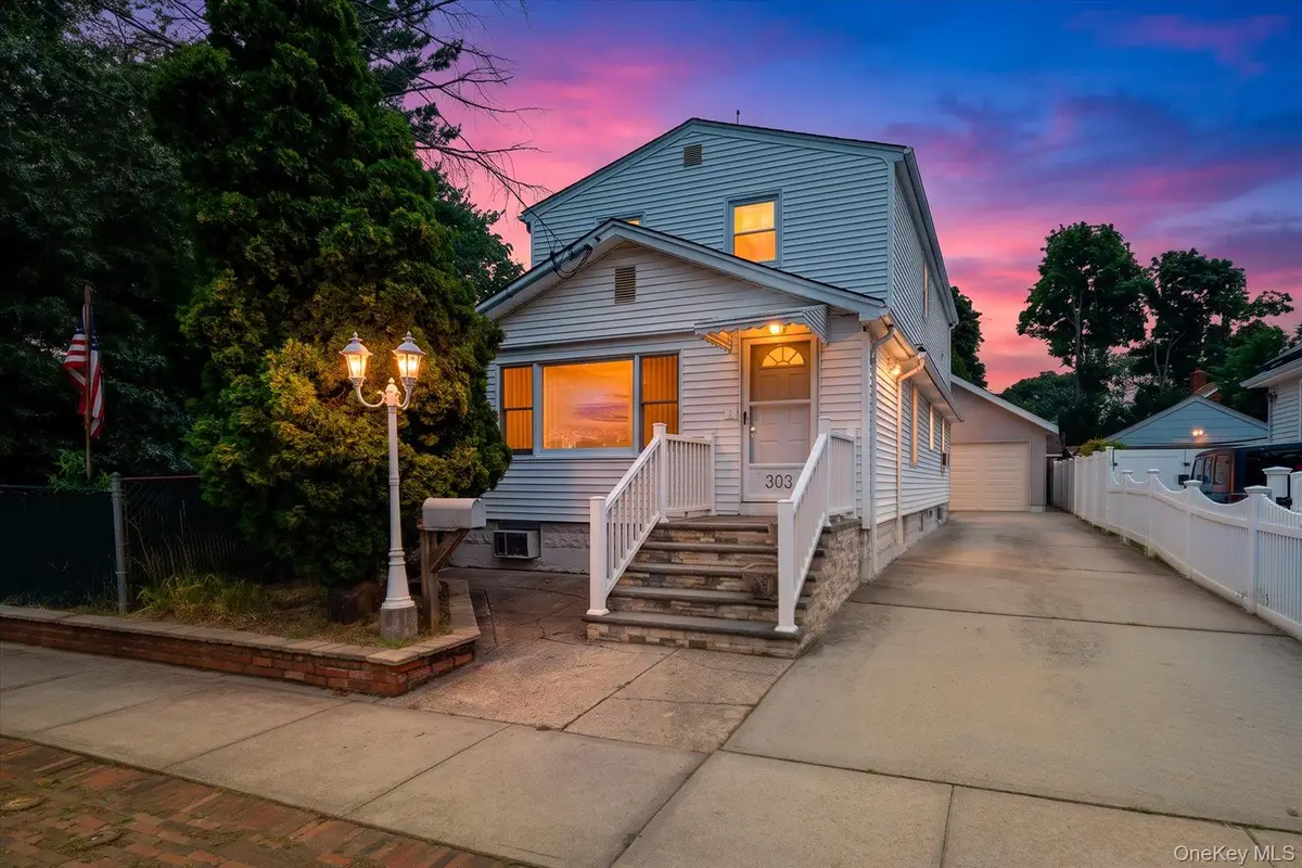 303 Oceanside Parkway, Oceanside, NY 11572 - #1