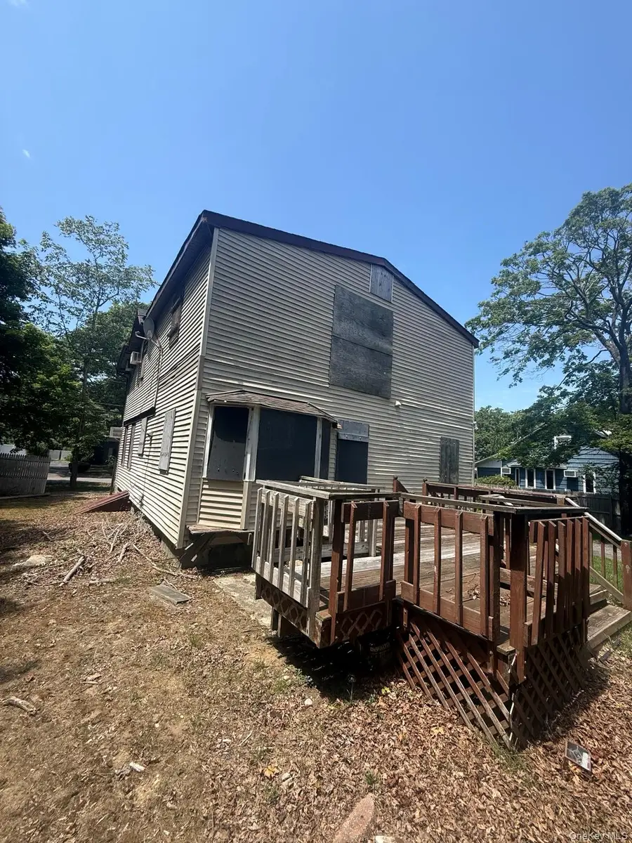 235 Mount Vernon Avenue, Medford, NY 11763 - #3