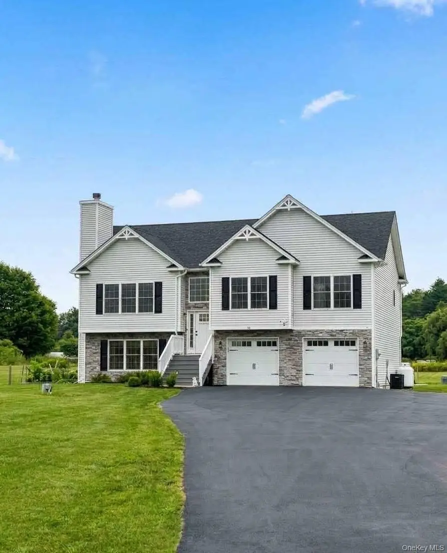 82 River Glen Road, Wallkill, NY 12589 - #1