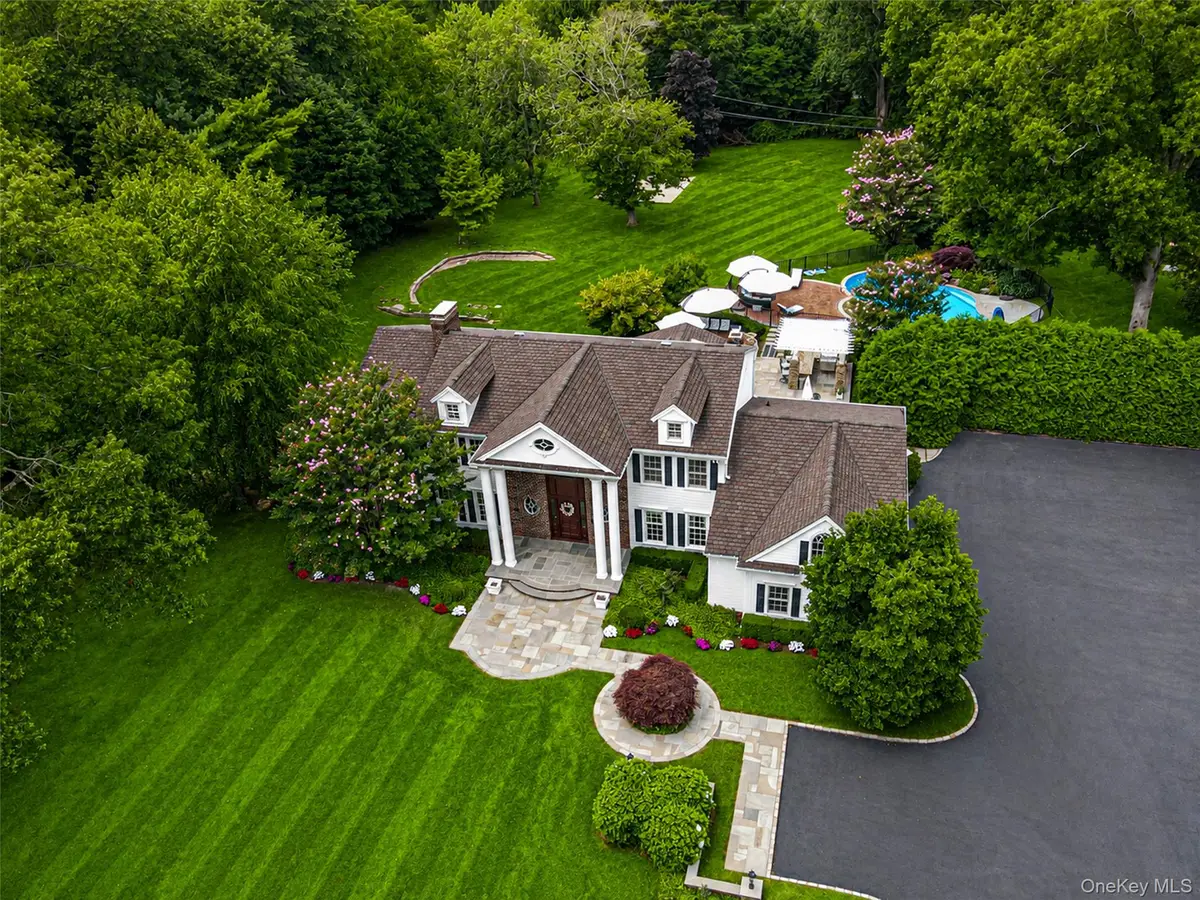 15 Dogwood Hill, Brookville, NY 11545 - #1
