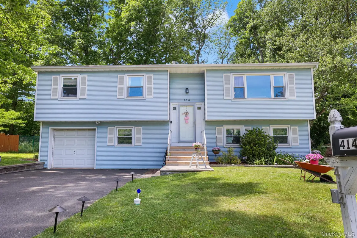 414 Philo Street, New Windsor, NY 12553 - #1