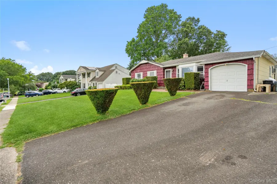 86 Cirrus Road, Holbrook, NY 11741 - #2