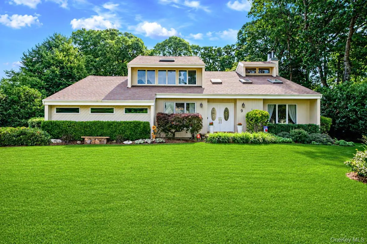 9 Amber Lane, Wading River, NY 11792 - #1