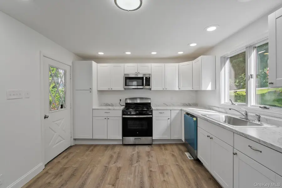 3 Second Avenue, Unionville, NY 10988 - #3