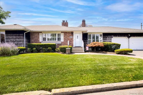 131 Oceanview Road, East Rockaway, NY 11518