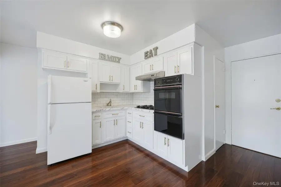 149-18 Cross Island, Whitestone, NY 11357 - #3