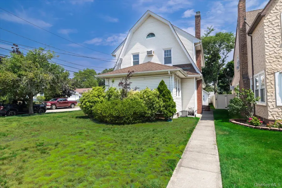 59 Hampton Road, Lynbrook, NY 11563 - #3