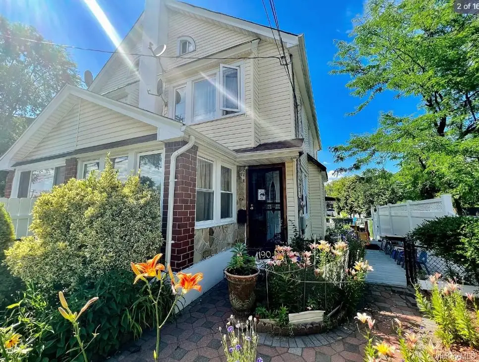 190-27 109th Road, Saint Albans, NY 11412 - #1
