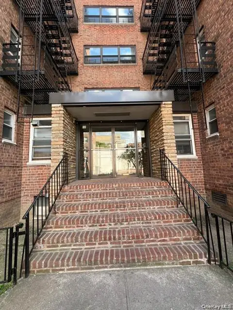 64-74 Saunders Street #1E, Rego Park, NY 11374