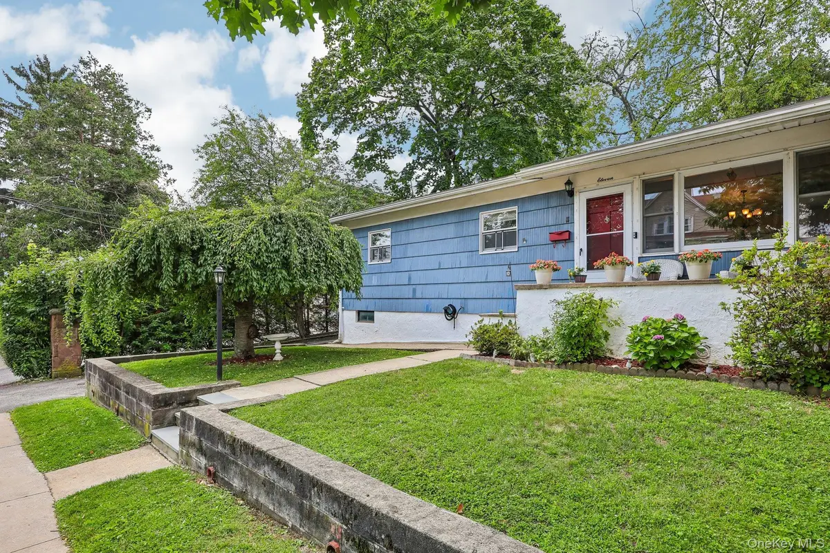 11 Park Avenue, New Rochelle, NY 10805 - #1