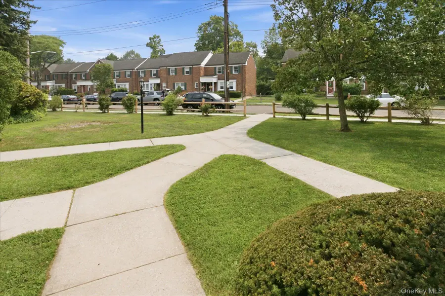 117 Robins Road #117, New Rochelle, NY 10801 - #3