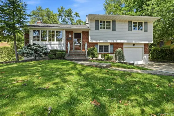 95 Miller Boulevard, Syosset, NY 11791