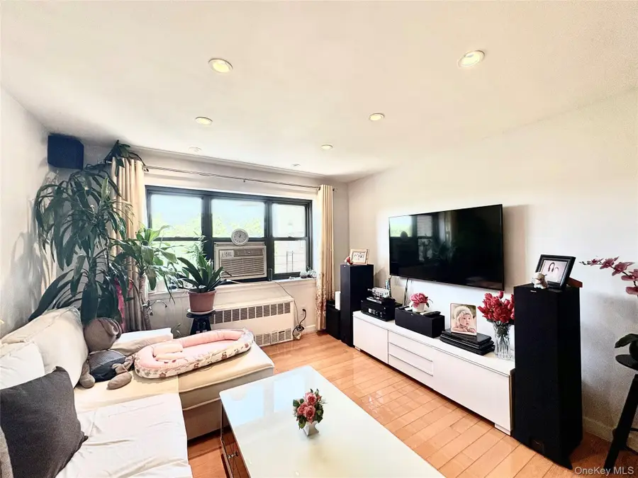 138-25 31 Drive #6L, Flushing, NY 11354 - #2