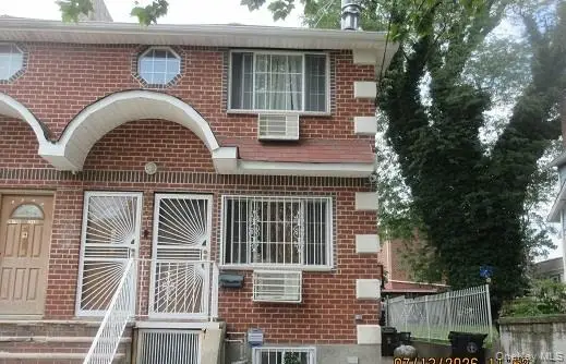 3931 De Reimer Avenue, Bronx, NY 10466 - #2
