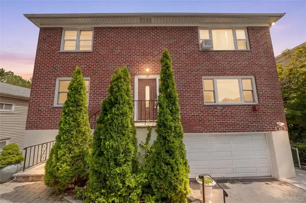 21 Bryn Mawr Place, Yonkers, NY 10701