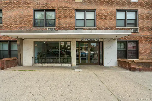143-30 Roosevelt Avenue #3L, Flushing, NY 11354