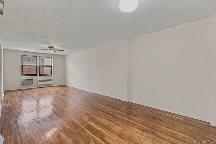 143-30 Roosevelt Avenue #3L, Flushing, NY 11354 - #3