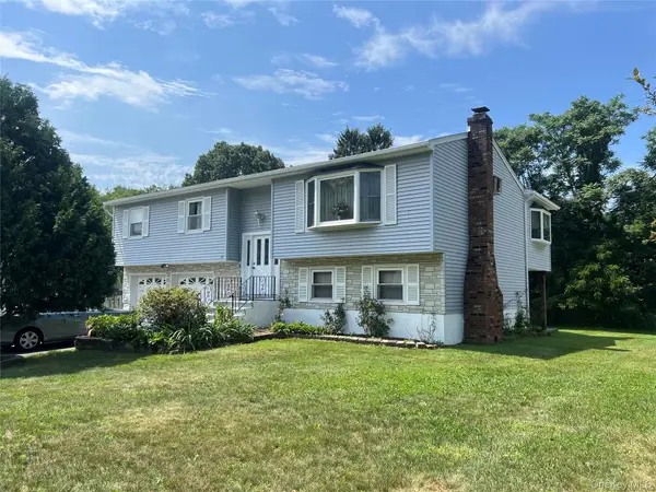 41 Keats Drive, New Windsor, NY 12553