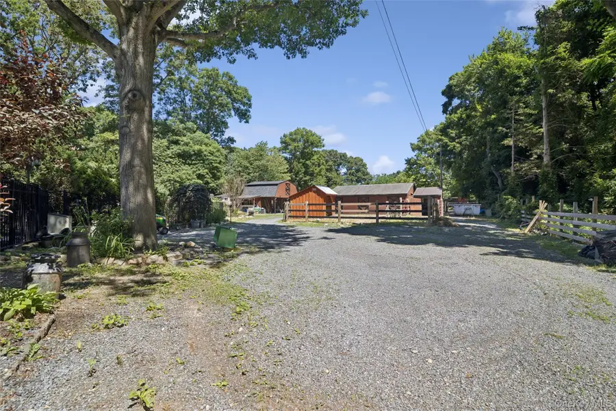 14 Loft Road, Smithtown, NY 11787 - #3