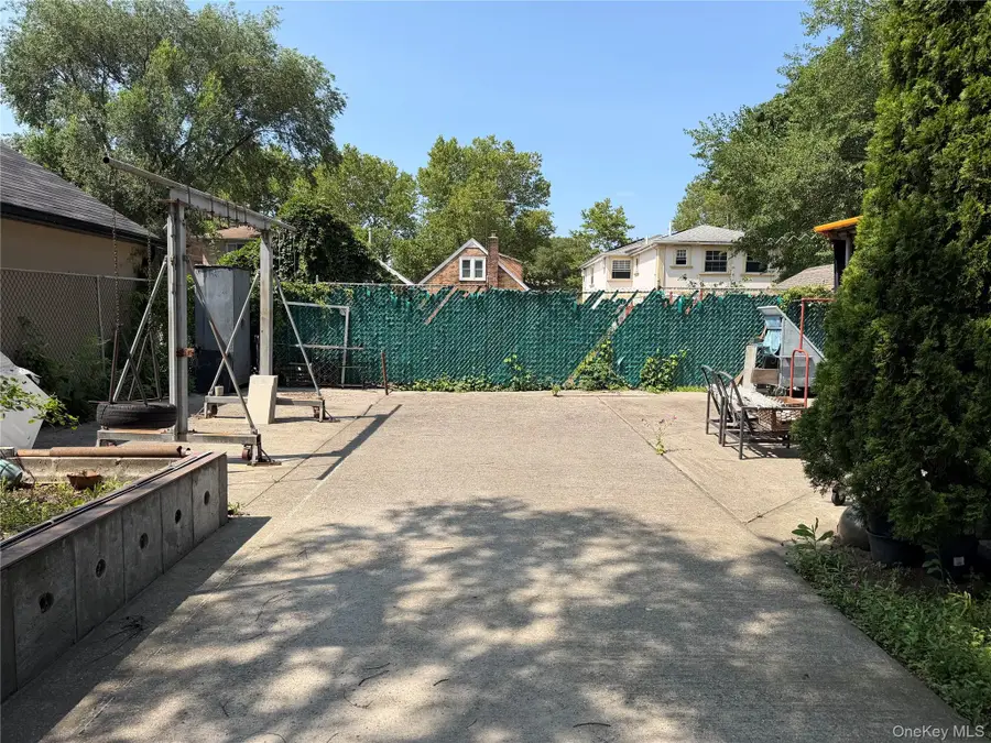 162-17 76th Road, Flushing, NY 11366 - #2