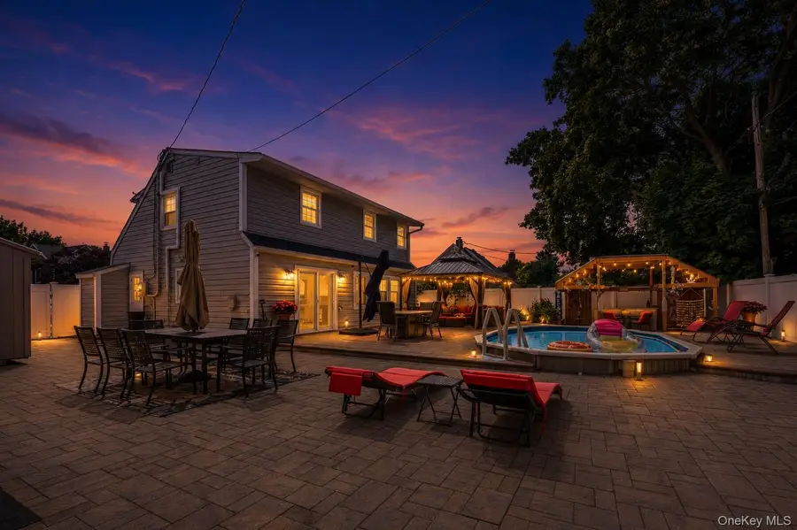 28 Crabtree Lane, Levittown, NY 11756 - #2