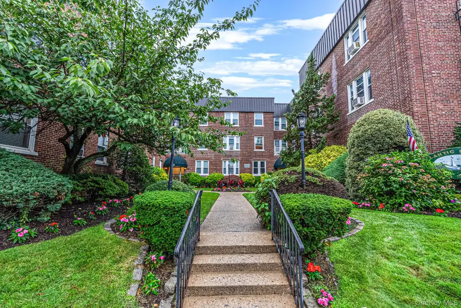 185 Atlantic Avenue #C11, Lynbrook, NY 11563 - #3