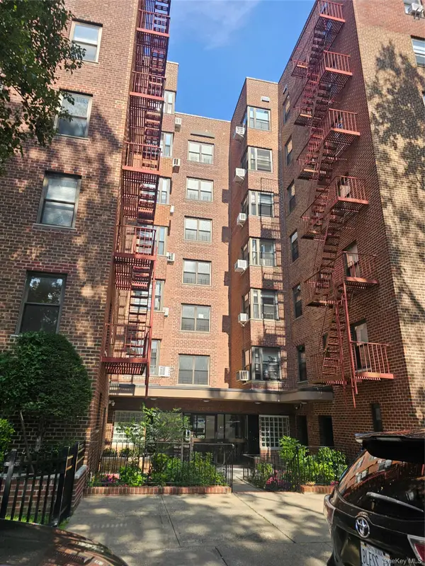 32-23 88 Street #306, East Elmhurst, NY 11369
