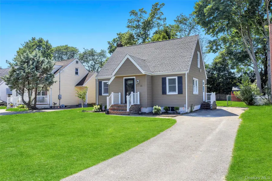 15 Irving Johnson Street, East Northport, NY 11731 - #2