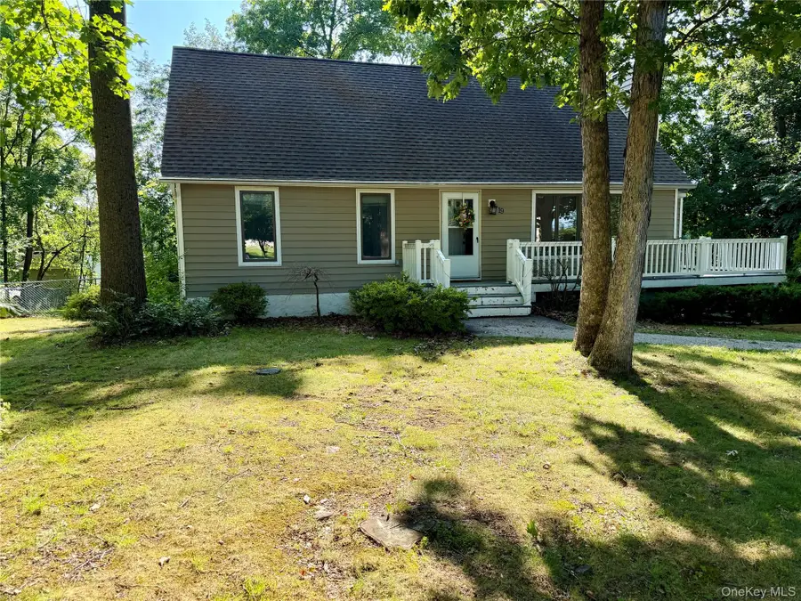 19 Farmstead Road, New Windsor, NY 12553 - #2