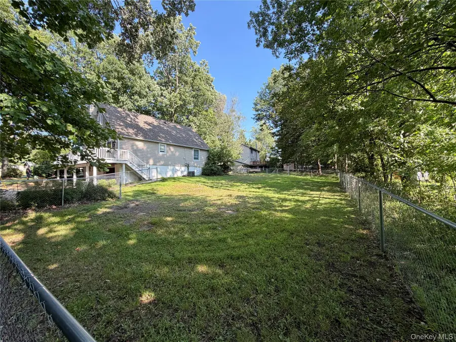19 Farmstead Road, New Windsor, NY 12553 - #3