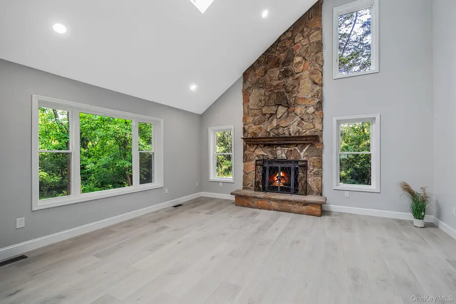 3 Cozine Road S, Center Moriches, NY 11934 - #2