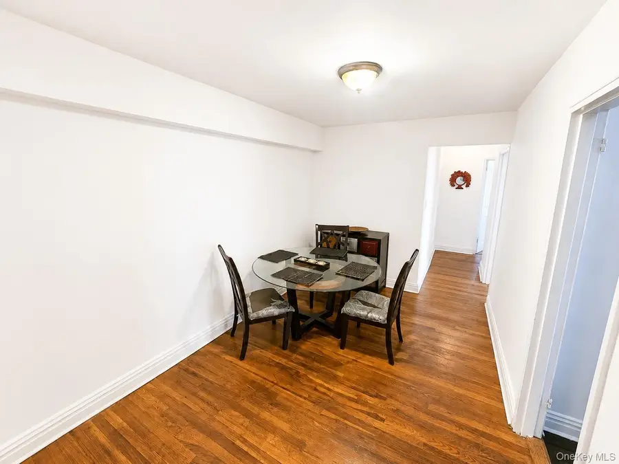 118-60 Metropolitan Avenue #C3, Kew Gardens, NY 11415 - #3