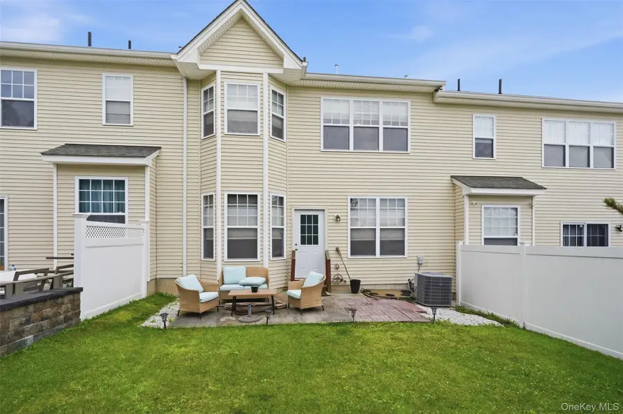 58 Cobblestone Lane, Middletown, NY 10940 - #3
