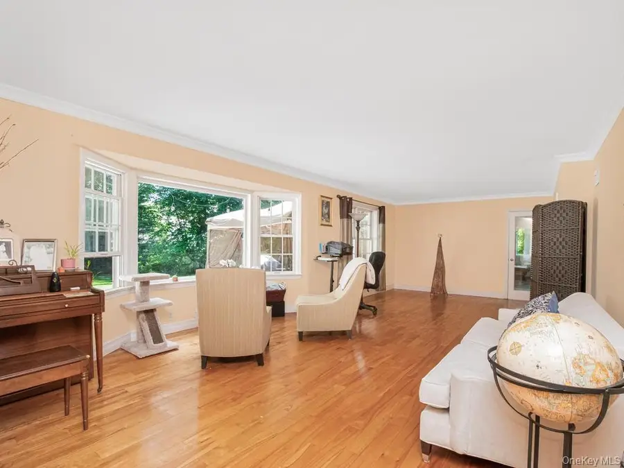 35 Barnard Road, New Rochelle, NY 10801 - #3