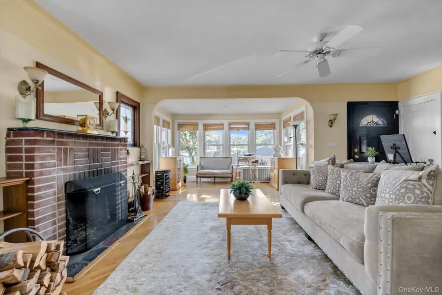 47-11 Belmont Road, Great Neck, NY 11020 - #2